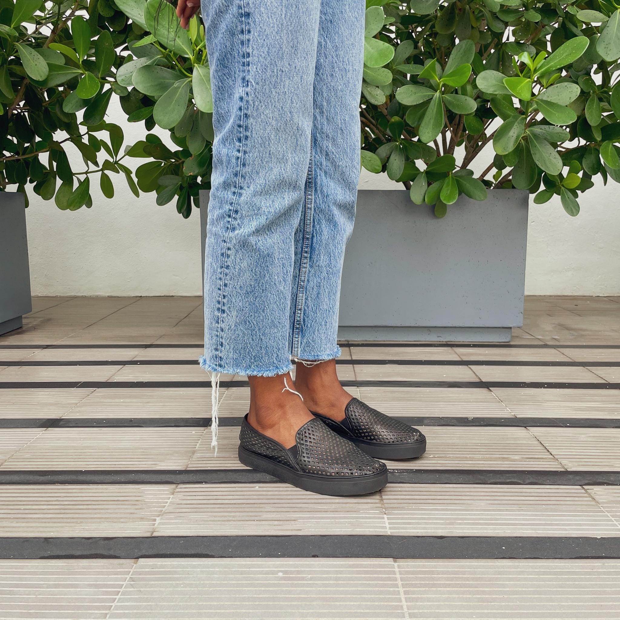 Jibs Classics Jet Black Royale leather slip-on sneaker shoes sustainable Editorial