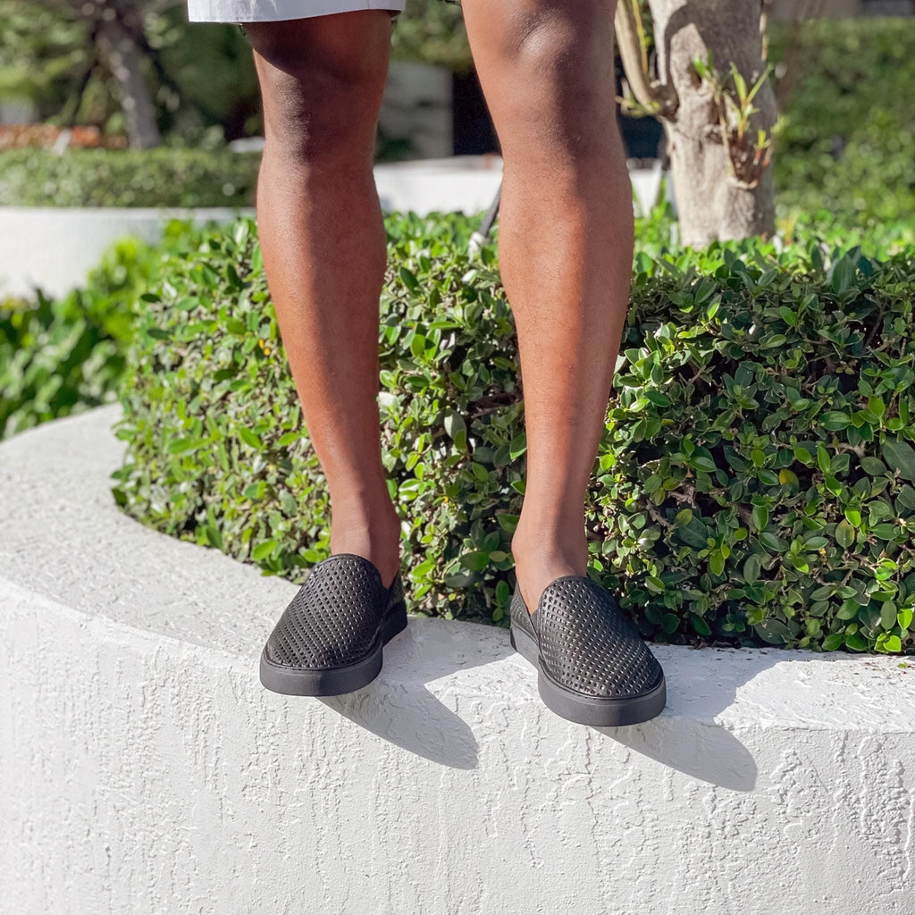 Jibs Classics Jet Black Royale leather slip-on sneaker shoes sustainable Editorial