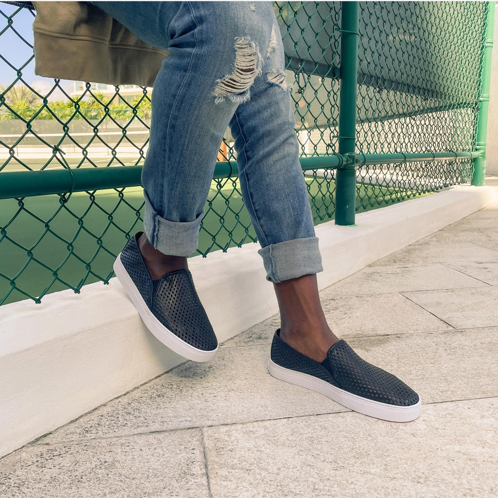 Jibs Classics Jet Black leather slip-on sneaker shoes sustainable Editorial