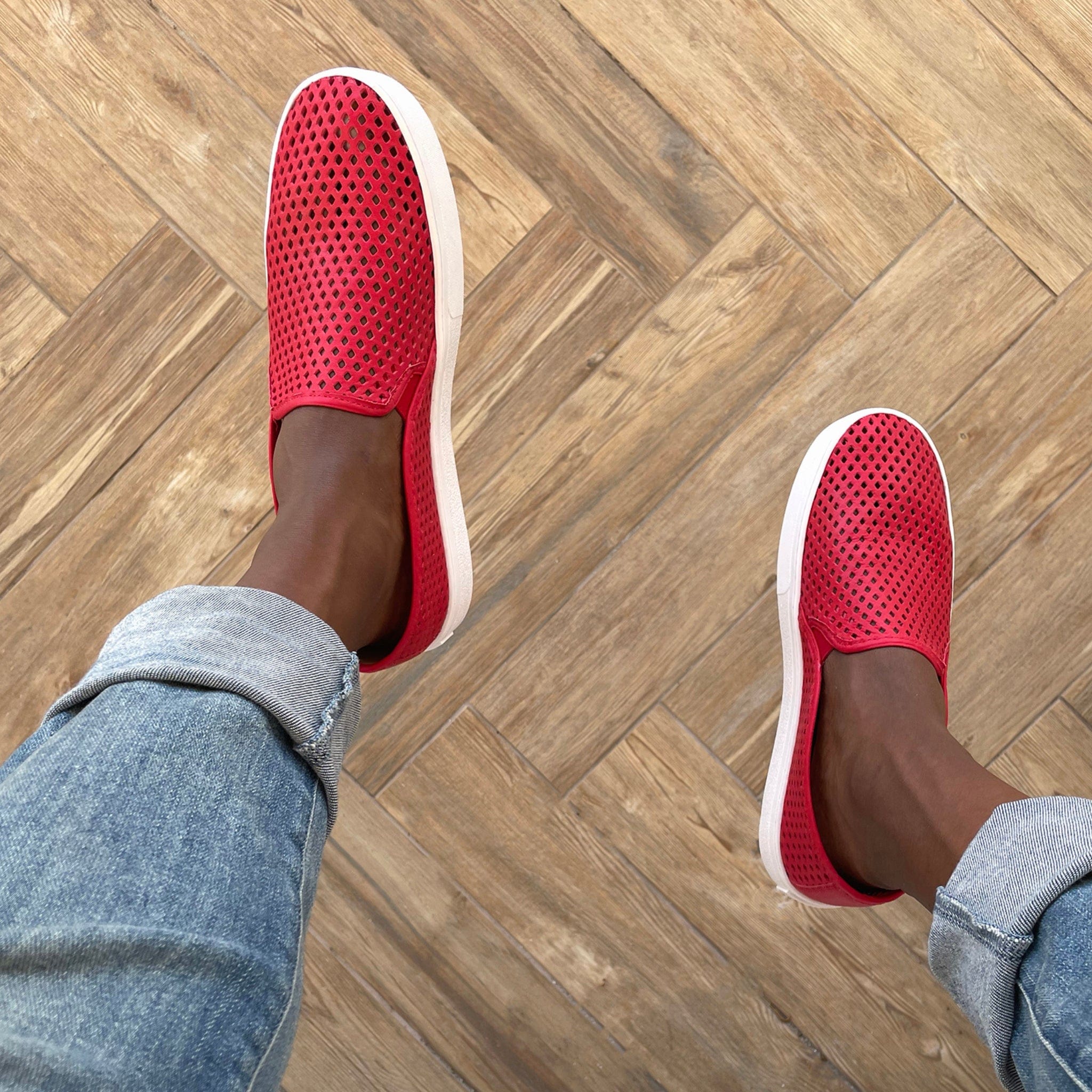 Jibs Classics True Red leather slip-on sneaker shoes sustainable Editorial