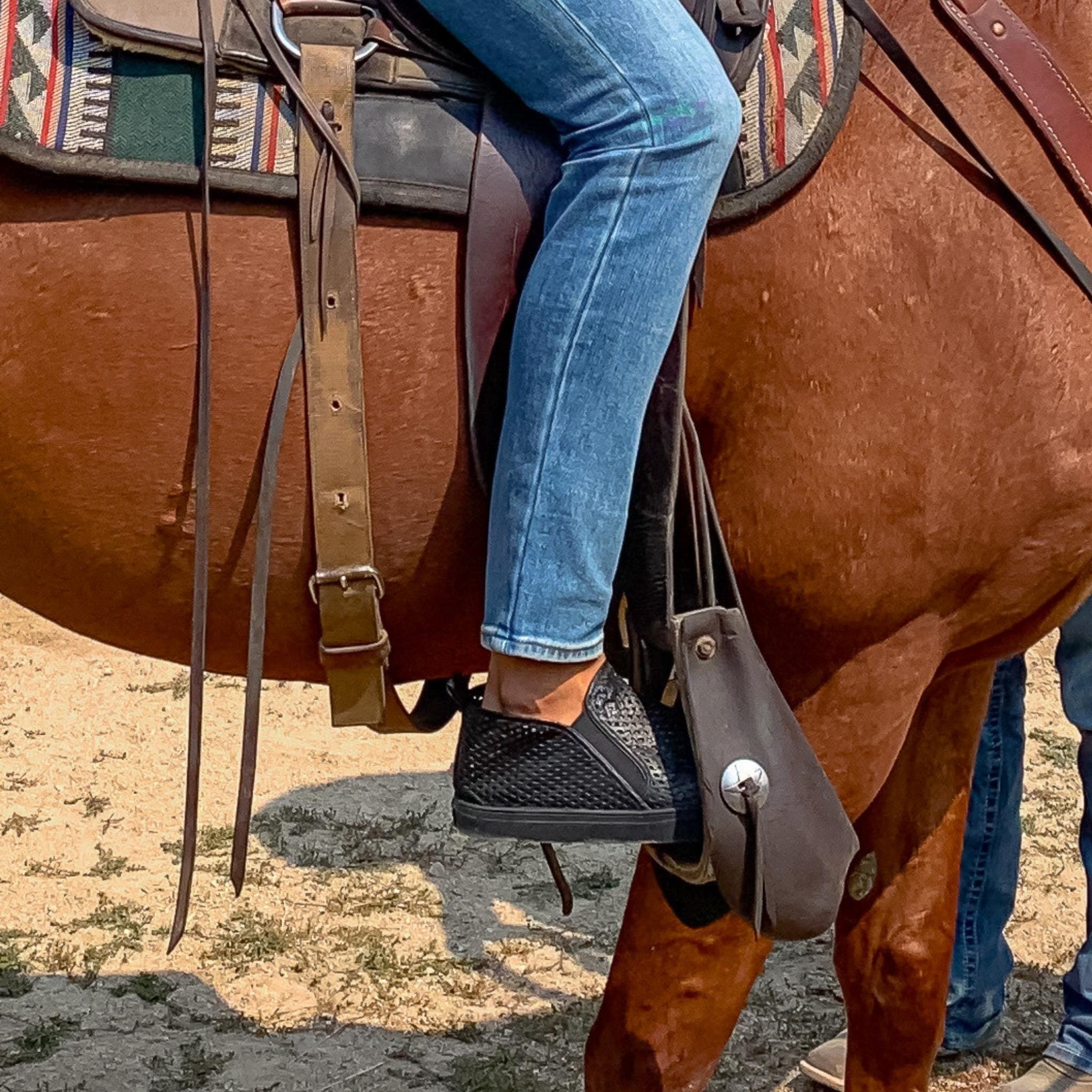 Jibs Mid Rise Jet Black Royale leather slip-on sneaker shoes sustainable Editorial