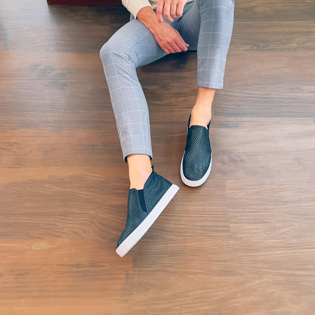 Jibs Mid Rise Jet Black leather slip-on sneaker shoes sustainable Editorial