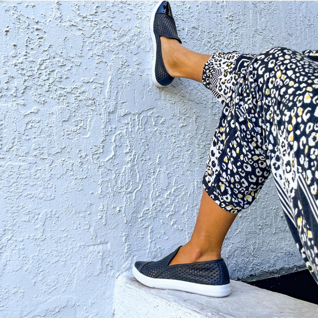 Jibs Slim Jet Black + Onyx Toe Cap leather slip-on sneaker flat shoes sustainable Editorial