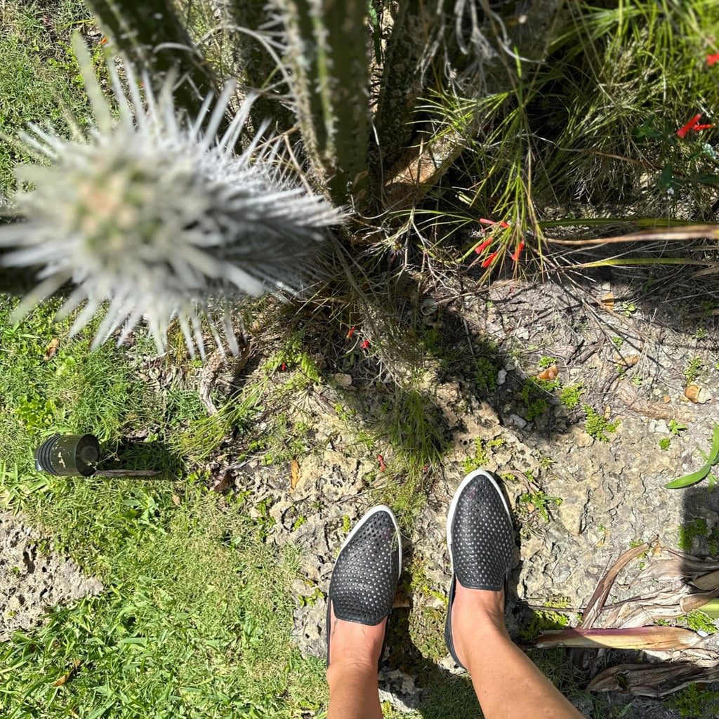 Jibs Slim Jet Black leather slip-on sneaker flat shoes sustainable Editorial