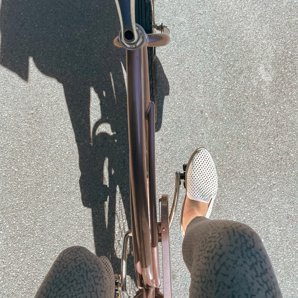 Jibs Slim Soft White leather slip-on sneaker flat shoes sustainable Editorial