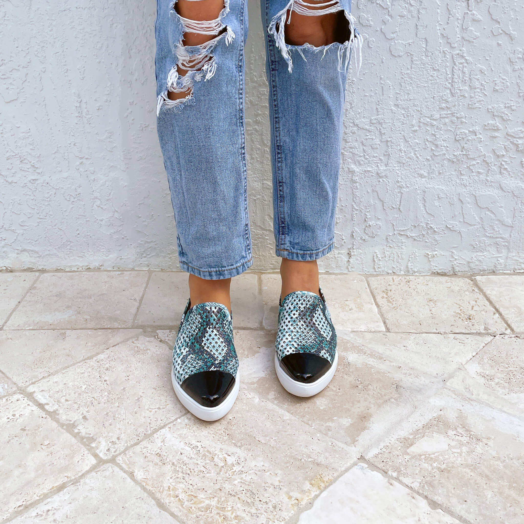 Jibs Slim Teal Python + Onyx Toe Cap Slip On Sneaker Flat Pair Outdoors Womens